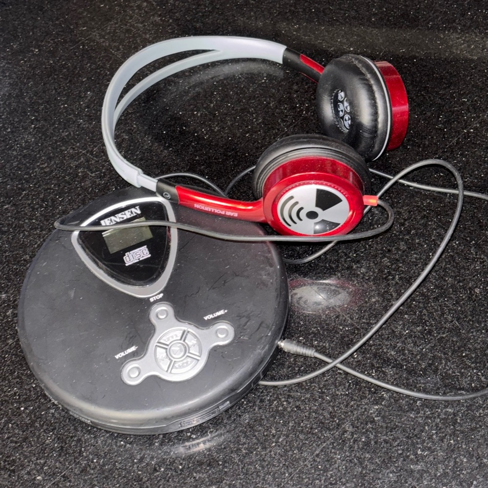 Jensen CD Player and iFrogz Ear Pollution TOXIX On-Ear Wired Stereo Headphones